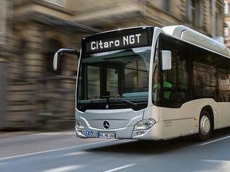 Ani Mercedes-Benz není pozadu, příští rok představí elektrický autobus