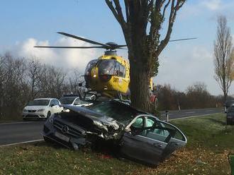 FOTO Vážna nehoda Slováka   v Rakúsku: Brutálna zrážka so starčekom   na mercedese