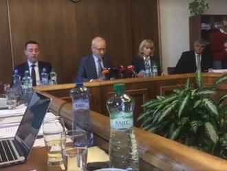 Fiasko v parlamente! Nové poplatky u lekára rozhádali poslancov: VIDEO Hádky, bojkot a vyhrážky