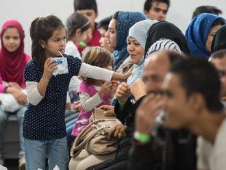 Nespokojní migranti sa sťažujú na ubytovanie: V Británii žijeme v neľudských podmienkach!