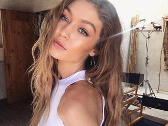 Gigi Hadid inspiruje miliony žen svými ouftity. Pro jaké kousky má slabost?