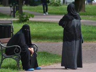 Z Teplic mizí Arabové. Na lázně dostávají méně peněz, vadí i protesty místních