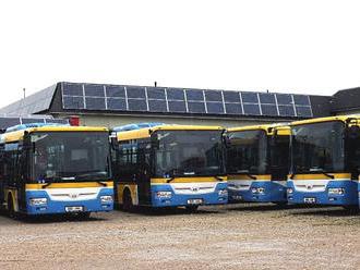 Košickému dopravnému podniku chýbajú vodiči autobusov