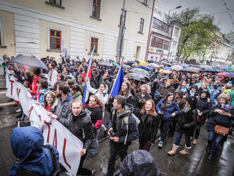 FOTO Smerák Glváč pobúril statusom: Protesty? Sú vraj aj vďaka Smeru!