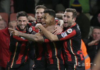 Bournemouth predĺžil kontrakt so stredopoliarom Goslingom