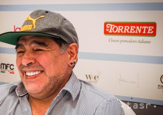 Legendárny Maradona sa stal čestným občanom Neapola