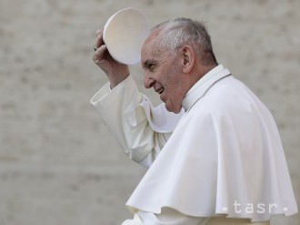 Pápež naliehal na lídrov G20, aby hovorili o chudobných a utečencoch