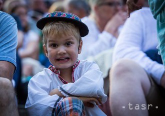 VIDEO: Folklórny festival pod Poľanou prilákal tisíce ľudí