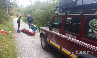 Horskí záchranári hľadali stratenú turistku,pomáhali i vyčerpanej žene