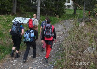 Na turistický chodník Hrebienok - Reinerova chata môžu spadnúť kamene