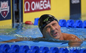 Lochte odložil svoj súťažný návrat