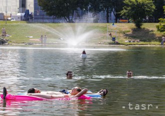 Hasiči pátrajú na bratislavskej Kuchajde po nezvestnej osobe