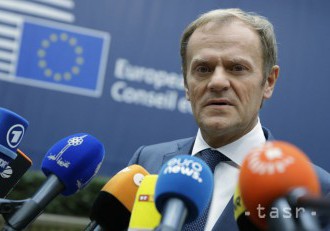 Tusk varoval Poľsko pred marginalizáciou. Vyzval prezidenta, aby konal