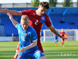 Český obranca Matějů mieri k nováčikovi Premier League z Brightonu