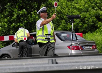 Polícia skontroluje premávku v okrese Veľký Krtíš