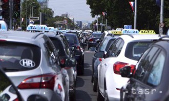 Chorvátski taxikári zablokovali na protest proti Uberu centrá turizmu