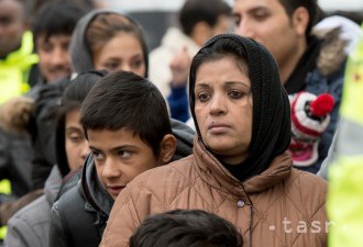 Na gréckych ostrovoch zadržali desiatky migrantov s falšovanými pasmi