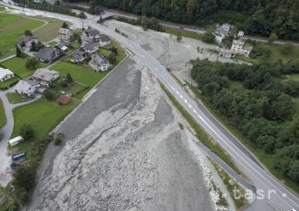 Šanca, že sú nezvestní po zosuve skál vo Švajčiarsku nažive, je mizivá