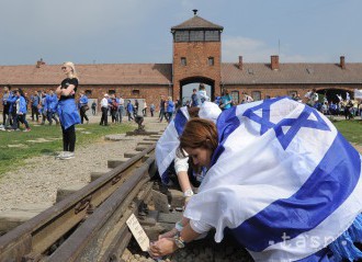 Nacistická babka, známa popieračka holokaustu pôjde do väzenia