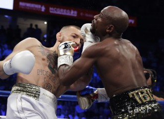 Duel Mayweather vs. McGregor atakuje rekord v počte predaných prenosov