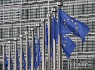 Eurokomisia chce požiadať krajiny EÚ, aby zvážili situáciu v Poľsku