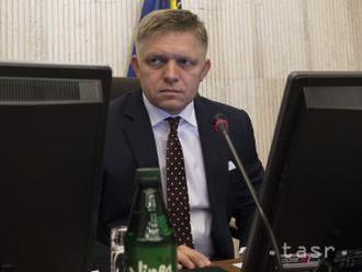 Postoj vlády k otázke migrantov a kvót sa nemení, vyhlásil R. Fico