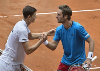 Tenis-DC: Gombos zdolal Hurkacza, Slováci vedú 1:0