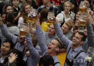 Oktoberfest navštívilo počas prvého víkendu 600.000 ľudí