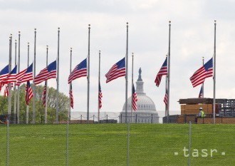 Senát USA súhlasí s vojenskými výdavkami vo výške 700 miliárd dolárov