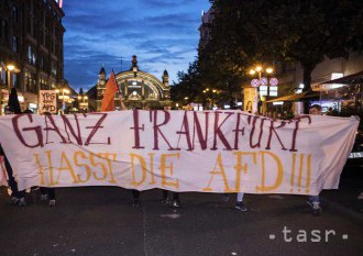 V centre Berlína protestujú stovky ľudí proti AfD