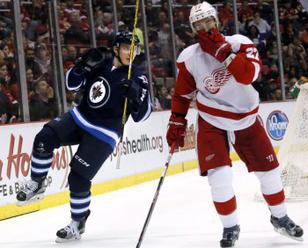 NHL: Daňo prispel gólom k víťazstvu Winnipegu nad Ottawou 5:3