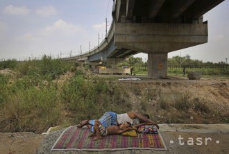 Na humanitárnej katastrofe Rohingov zarábajú policajti a úradníci