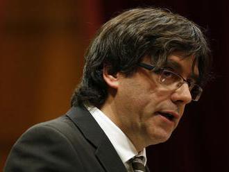 Puigdemont popiera, že sa vzdáva po porazeneckých esemeskách