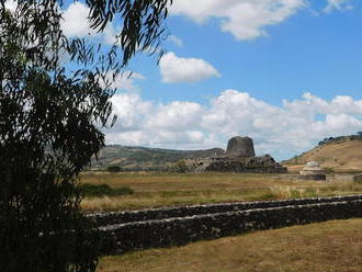 Vyšší než tajemné nuraghi byly v době jejich vzniku pouze pyramidy