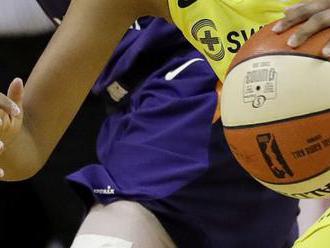 Basketbalistky Slovana Bratislava prehrali s Piešťanskými Čajkami