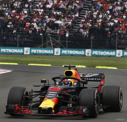 F1: Pole-position na VC Mexika si novým rekordom vybojoval Ricciardo