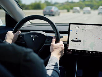 Tesla končí s označením autopilota. Svojí reklamou údajně klamala veřejnost