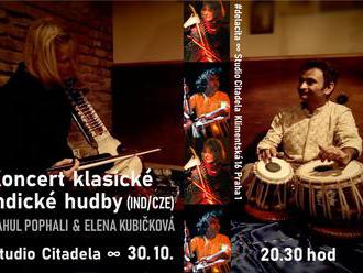 Koncert klasické indické hudby. R. Pophali tabla E. Kubičková esrádž