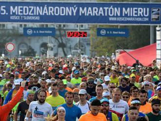 Foto: Košický maratón mieru vyhrali Keňania, Sahajda ukázal parádny výkon a Tóth si pripomenul výroč