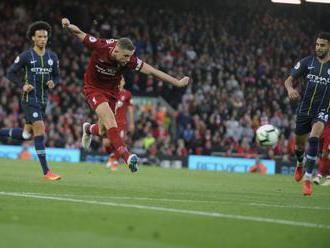 Video: Liverpool v šlágri remizoval s ManCity, Arsenal nadelil „päťku“ Fulhamu a vyhrala