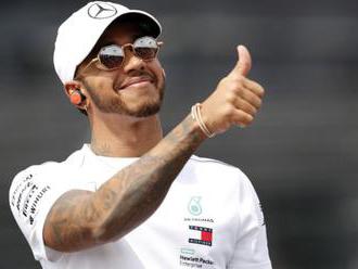 Hamilton si ziskom piateho titulu majstra sveta v F1 splnil sen, vyrovnal sa legendárnemu Fangiovi