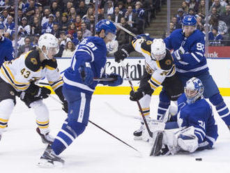 NHL: Halákov Boston prehral v Toronte, Washington opäť víťazne