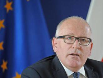 Timmermans: Orbán pokračovaním svojej politiky izoluje Maďarsko