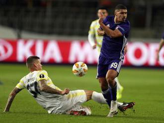 Video: Fenerbahce so Škrtelom zdolalo Anderlecht, sedem tímov si zabezpečilo šestnásťfinále EL