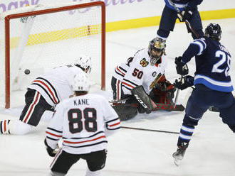 Video: Černák pomohol ukončiť víťaznú šnúru Buffala, kanonier Laine sa zapísal do histórie NHL