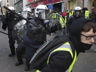 Polícia zatkla v Bruseli 400 demonštrantov