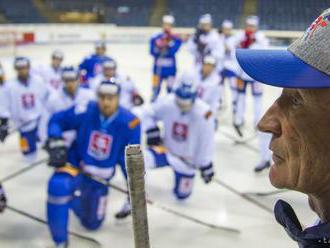 Hokejisti SR odcestovali do Luzernu, Ramsay otestuje nových hráčov