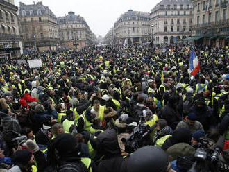 Na protestoch vo Francúzsku sa zúčastnilo asi 66 tisíc ľudí