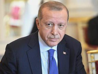 Erdogan sa zaviazal vyhnať kurdské milície zo severnej Sýrie