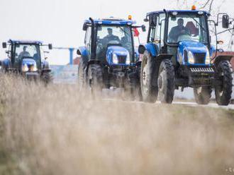 Misia EP zameraná na kontrolu agrodotácií sa stretla s farmármi